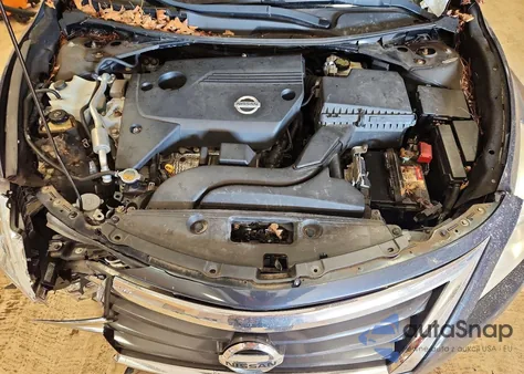 2013 Nissan Altima 2.5 z USA, uszkodzony, nr VIN 1N4AL3AP2DN491663